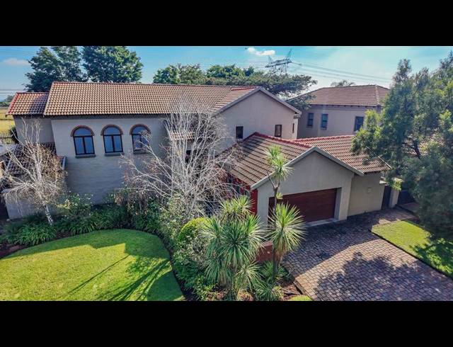 4 BEDROOM HOUSE FOR SALE IN MIDFIELDS